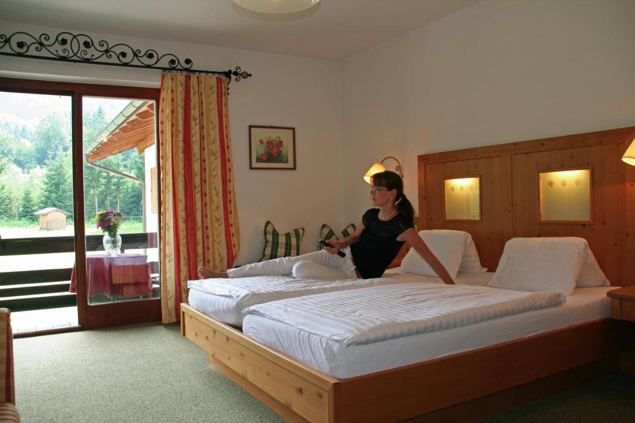 Hotel Garni Pension Zur Wacht Strobl Kamer foto