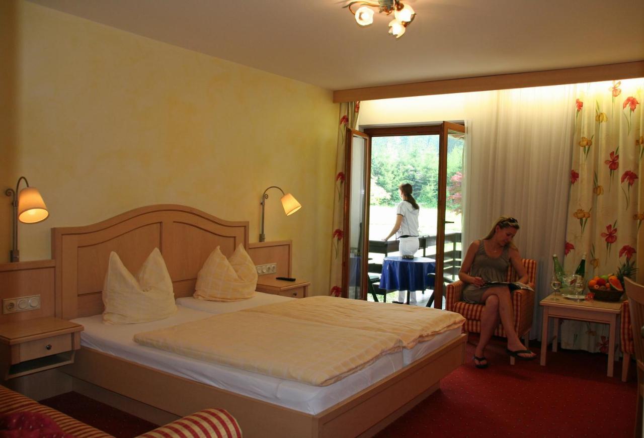Hotel Garni Pension Zur Wacht Strobl Kamer foto