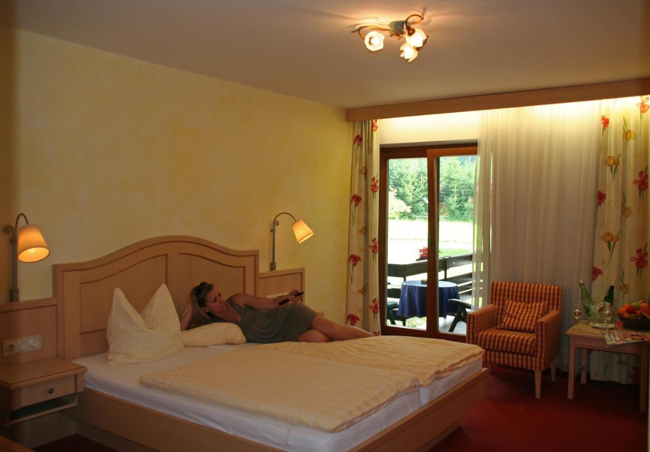 Hotel Garni Pension Zur Wacht Strobl Kamer foto